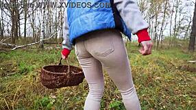 damn this milf's tight pants hug her ass in the woods
