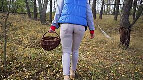 damn this milf's tight pants hug her ass in the woods