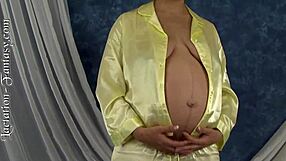 katrine hows that pregnant belly feeling?