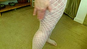 wanna see dawnskye1962's 1256 new pantyhose hugging hairy pussy curves?