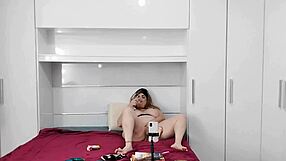 Vivi Guedez Bends Over In Short Shorts Kitchen Tease