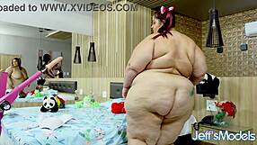 Fucking machine drills deep into latina ssbbw sammy santos huge ass nonstop