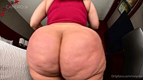 Nixlynka's FAT ASS shaking hard for your dirty talk fantasies
