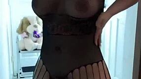 MEXICAN MILF READY TO RIDE HUGE COCK ALL NIGHT!