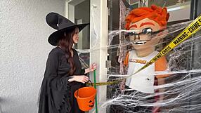 Chloe Foxxe Halloween Witch Rides Broomstick Cock for Cumshot Magic