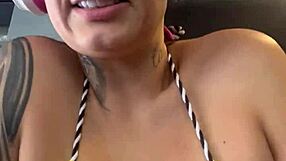 Blonde gym sweat leads to wet pussy gaping public