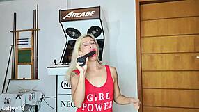 gamer girl gapes asshole then sucks ass to mouth after toy play