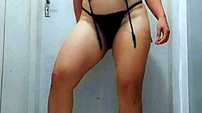 milla safadinha dances her big ass for fans handjob pov fun