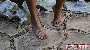 jet setting jasmine's barefoot garden tease drives you wild??