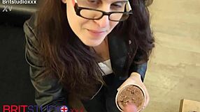hey british 18yo wanna taste my cum on that ice cream?
