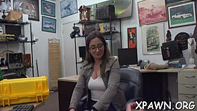 good tight body getting completely bare in this steamy reality shop video