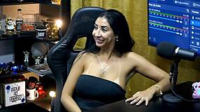 ruan couldn't resist sucking and fingering renatinha mello's hairy wet pussy in the podcast
