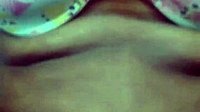 preta gorda leva rola grossa no cuzinho manhoso fundo
