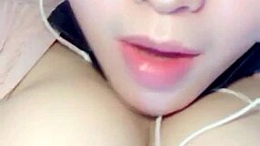 Chinese webcam girl, wanna see her squirt for you?!