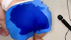 cute gym girl outfit try on squirting in shorts