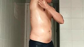 i'm stroking my cock watching this sexy beach shorts shave