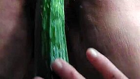 i love how oma fucks her hairy pussy with that cucumber