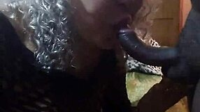 Symona Travesti Gaucha Crossdresses for Oral Shemale Action