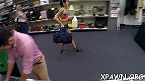 Amateurs Perform Rough Blowjob And Fucking In Ghetto Reality