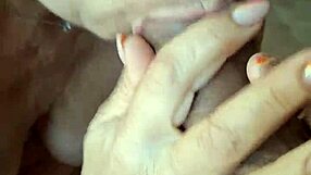 sesso veloce con il mio amante vicino di casa mentre mio marito riposa
