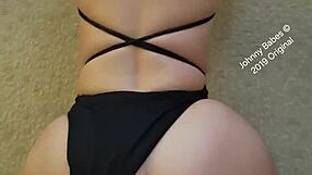 Fit Lebanese Babe Shows Big Booty