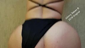 Fit Lebanese Babe Shows Big Booty