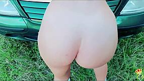 Real public sex when the car is broken