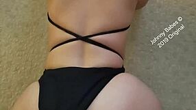 Fit Lebanese Babe Shows Big Booty