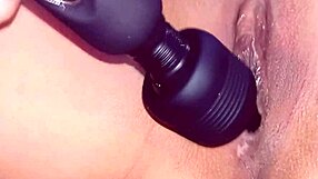 bluee masturbates for hard squirt closeup