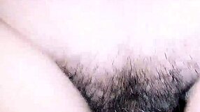 Latina housewife takes sperm inside her pussy