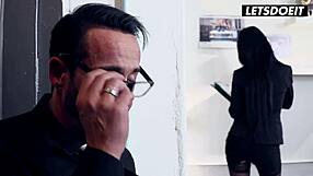 Office Latina Sloppy Cocksucking With Hair Pulling