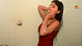 Indian aunty feeds milk while bathing!