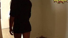 patroa caiu de boca na xota da empregada