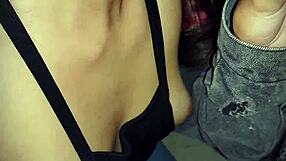 la novia de mi amigo en su fiesta de cumpleanos