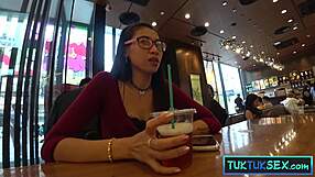 Sexy Thai Milf Amateur Picked Up In Mall