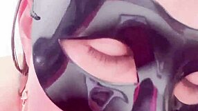 madrastra colombiana puta latina de enorme vagina se masturba para su jefe en liguero usa american united states usa bhabhi desi sex xxx