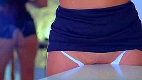 i fuck the corner of a table and it felt so funckig hot in my pussy