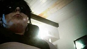 amateur shemale masturbating on webcam